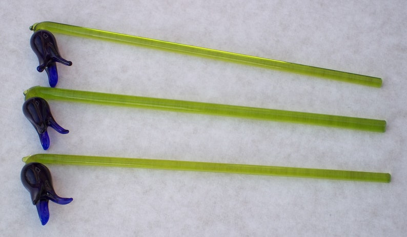 Bunch of Hand made Glass BLUEBELLS, GRASS and stunning VASE image 2