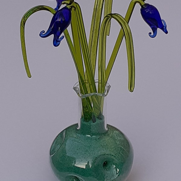 Bunch of Hand made Glass BLUEBELLS, Decorative Sand, GRASS and stunning VASE