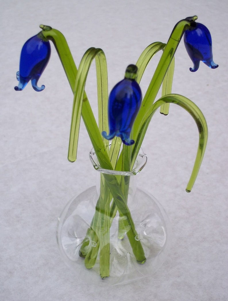 Bunch of Hand made Glass BLUEBELLS, GRASS and stunning VASE image 1