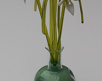 Bunch of Hand Made Glass SNOWDROPS, Decorative Sand, GRASS and stunning VASE
