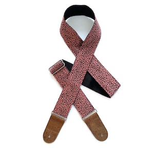 Vegan guitar strap, Gift for guitarists, Strong and durable, Suitable for bass and other heavy instruments, Handmade guitar band
