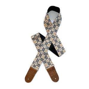 Vegan guitar strap, Gift for guitarists, Strong and durable, Suitable for bass and other heavy instruments, Handmade guitar band