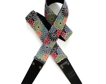 Deluxe guitar strap, Gift for guitarists, Strong and durable, Suitable for bass and other heavy instruments, Handmade, Cotton and leather