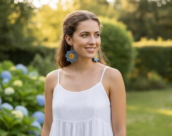 Crochet Forget-Me-Not Earrings Pattern