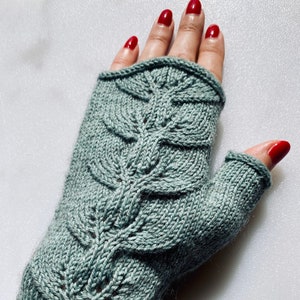 Fancy Mitts - Pattern