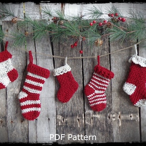 PDF-patroon, haakpatroon minikousornamenten, miniatuur kerstsokslinger, cadeaukaarthouder, zilverwerkhouder, eenvoudig