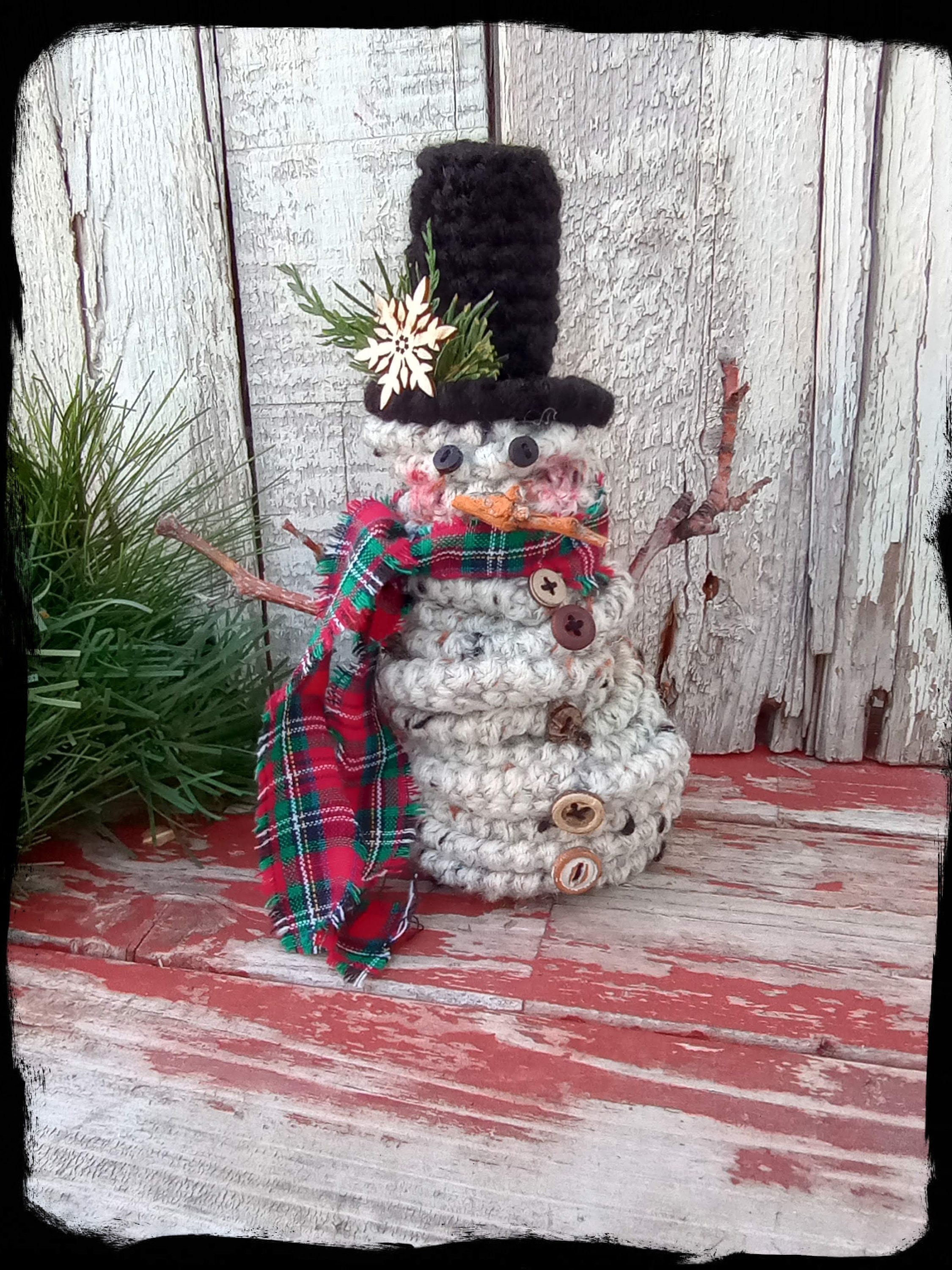PDF Pattern, Melting Snowman Christmas Ornament, Rustic Snowmen Shelf