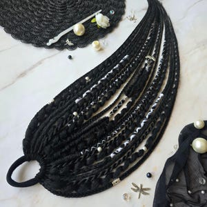 Cola de caballo estilo boho vikingo negra con rastas y trenzas – Extensión de cabello sintético texturizado, pieza de cabello hecha a mano para festivales
