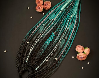 Schwarzer mintfarbener Ombré-Boho-Viking-Pferdeschwanz, synthetische, strukturierte Zöpfe auf elastischem Haargummi, Festival-Rave-Haarverlängerung, handgefertigtes Haarteil im Bohème-Stil