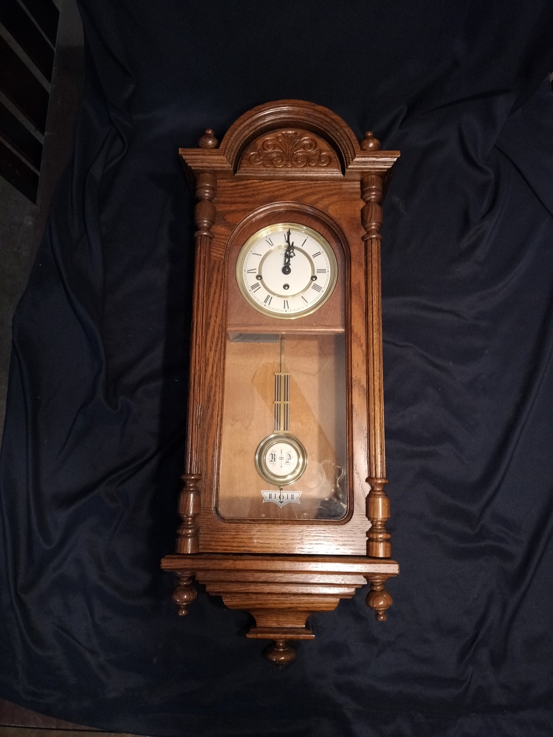 Vintage Howard Miller Chiming Wall Clock Etsy