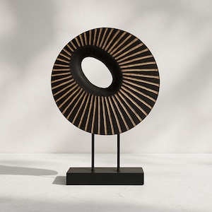 Moderne Holz Kreis Skulptur: Schwarz und Gold Abstraktes Geometrisches Dekor
