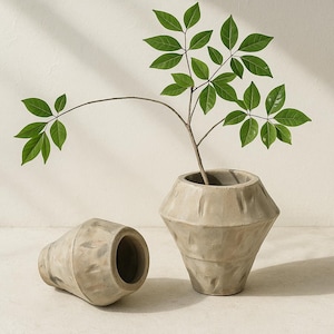 Japanese Wooden Flower Vase: Rustic Home Decor, Natural Wood