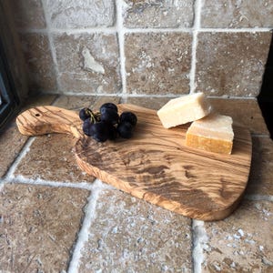 Olive Wood Chopping Board Charcuterie Board Cheese Board Serving Wood Board With Handle Olive Wood Paddle Irregular Shaped Various Sizes