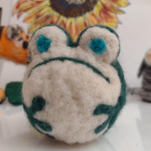 Needle Felted Frogs, Hand Made Felted Animals toy for toddler kid safe needle felted frog gift for child roly poly needle felted toad