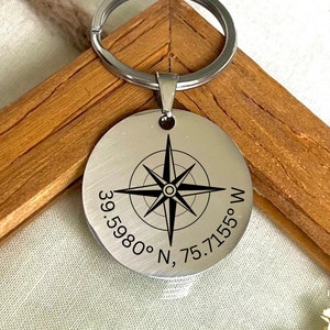 Custom Coordinate Compass Keychain - Find Your Way with Style&quot;