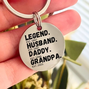 Legendärer Ehemann Papa Opa Schlüsselanhänger - Individueller Schlüsselanhänger aus Edelstahl - Individuelles Weihnachtsgeschenk für Opa