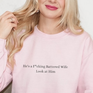 Vanderpump Rules "Hij is een gehavende vrouw" Sweatshirt - Bravo TV Fan Apparel - Comfortabel en stijlvol sweatshirt met ronde hals