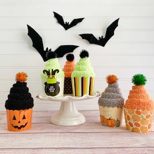 Halloween Party Favors, Halloween Gift Ideas, Fuzzy Socks for Women, Fuzzy Sock Cupcakes, Gifts for Teens, Hostess Gifts, Trick or Treat