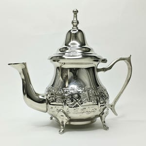 Tetera de plata hecha a mano: Tetera bereber tuareg de estilo antiguo