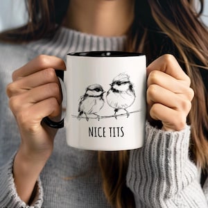 Nette Meisen Tasse || Niedliches lustiges Vogel-Tier-Kaffee / Tee-Getränk-Liebhaber-Geschenk | Vogel beobachten Geschenk | 11 Unzen Keramik mit schwarzem, rosa oder weißem Griff