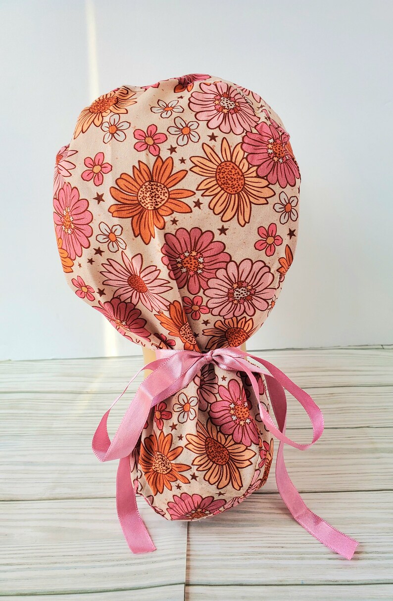 Euro Ponytail Scrub Cap Daisies Pink,surgical Cap Ponytail Retro Floral