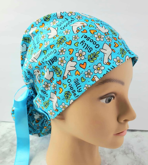 Floral Scrub Cap Silly Goose & Daisies - euroPonytail Style sky blue  fun