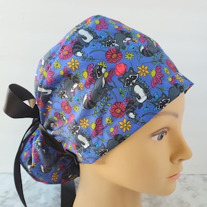 Raccoon Scrub Cap floral - Surgical Cap funny racoon springtime