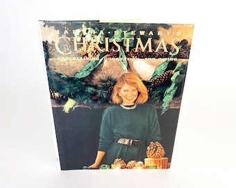 Martha Stewart's Vintage Christmas Book: Entertaining, Decorating, and Giving - 1989 First Edition