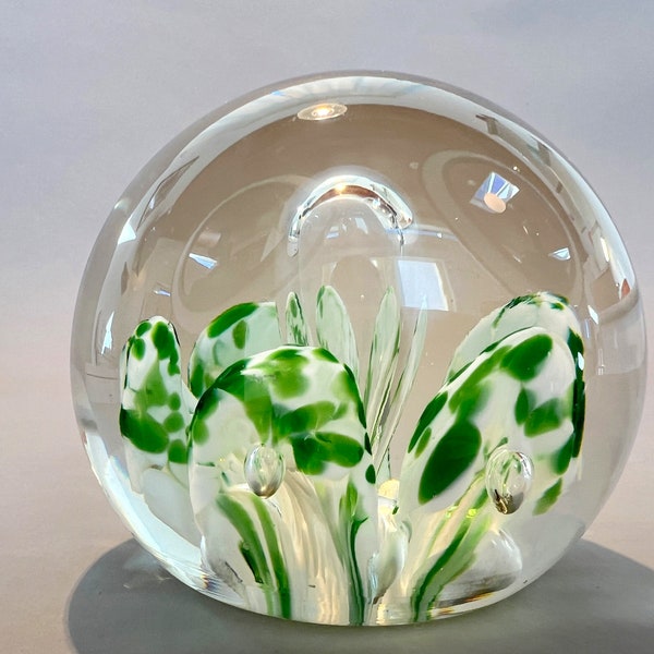 Beautiful Vintage Art Glass Paperweight Green White 5 Petal Flower Bullicante Bubbles 3” Possibly Joe Zimmerman – Nice!