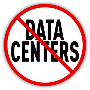 Może przedstawiać: Białe koło z czerwoną obwódką i czerwoną przekątną. Napis "DATA CENTERS" jest wydrukowany pogrubioną czcionką w kolorze czarnym, również przekreślony czerwoną linią.
