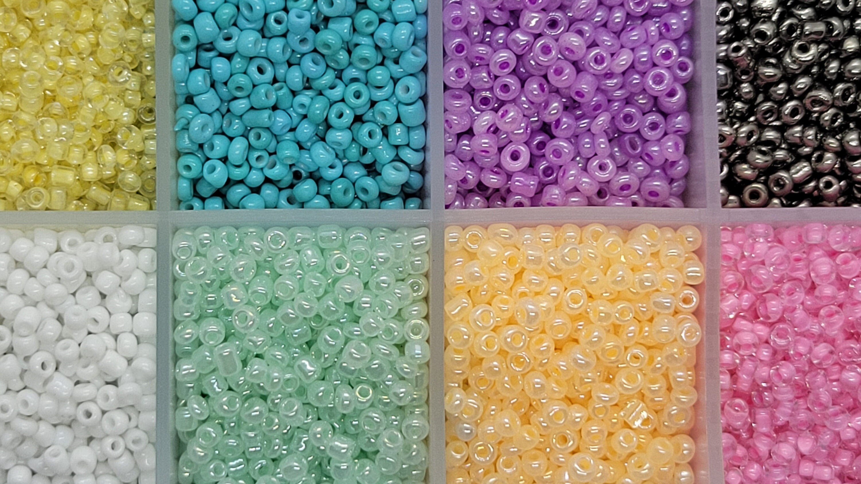 Seed Beads For Jewelry Making 57,600 Glass Seed Beads Kit 2mm