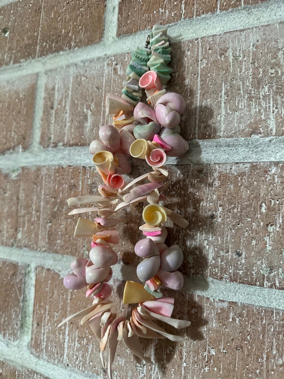 Vintage Pastel Chunky Shell Necklace - image 2