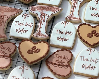 Custom cookies Tini bit older