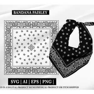 Può includere: Motivo bandana paisley bianco e nero. Il motivo si ripete su un bandana quadrato e un bandana legato intorno al collo.