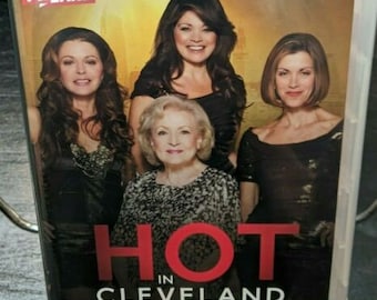 HOT IN CLEVELAND: The Complete Tv Series, Seasons 1-6, Betty White New dvd set