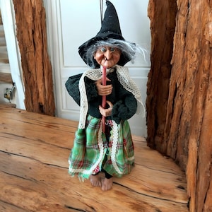Kitchen Witch Doll Ziafi green