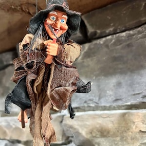 Bruja decorativa de cocina Walburga marrón / Hecha a mano
