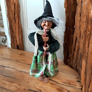 Decorative Kitchen Witch Ziafi green | Handmade