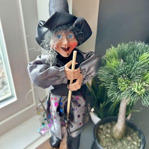 Kitchen Witch Doll Jadis silver