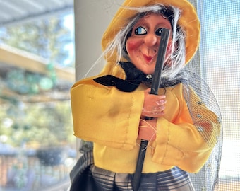 Kitchen Witch Doll Ulva yellow | Handmade