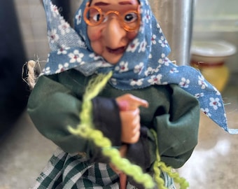 Decorative Kitchen Witch Opalina green | Handmade