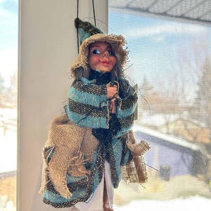 Decorative Kitchen Witch Philippa beige | Handmade