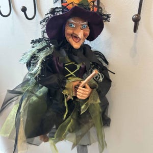 Decorative Kitchen Witch Vicky green | Handmade