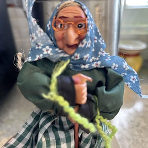 Decorative Kitchen Witch Opalina green | Handmade