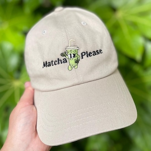 Boné estilo "Dad Hat" bordado com a frase "Matcha Please": Boné de beisebol retrô com tema de chá verde.