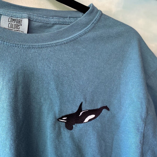 ORCA Whale Embroidered COMFORT COLORS Shirt, Orca Swimming Shirt, Orca T Shirt, Embroidered Orca Whale Crewneck, Aesthetic Ocean T Shirts