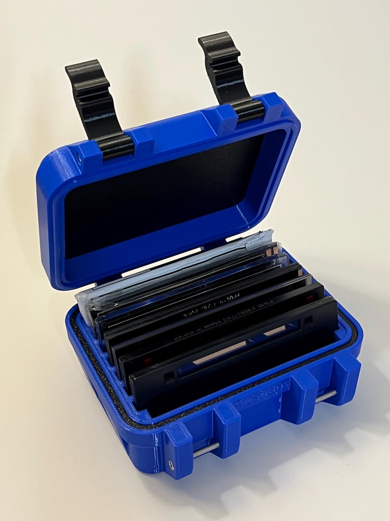 Welding Lense Case Blue
