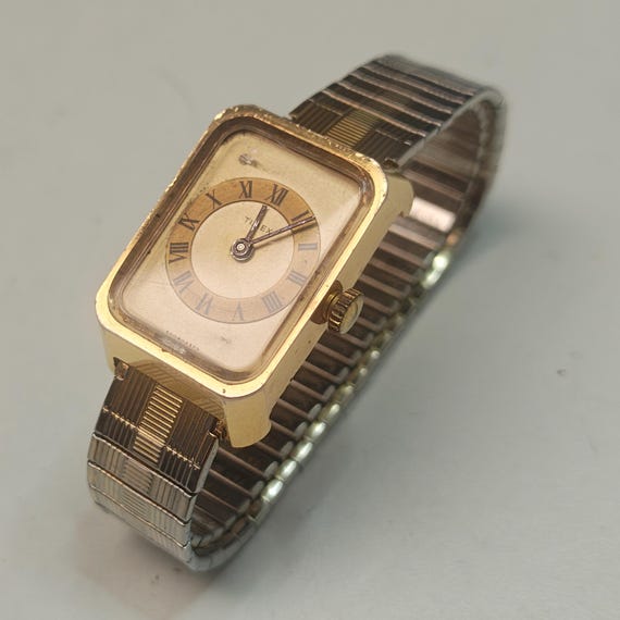 Vintage Timex Rectangular Quartz Watch Roman Nume… - image 12