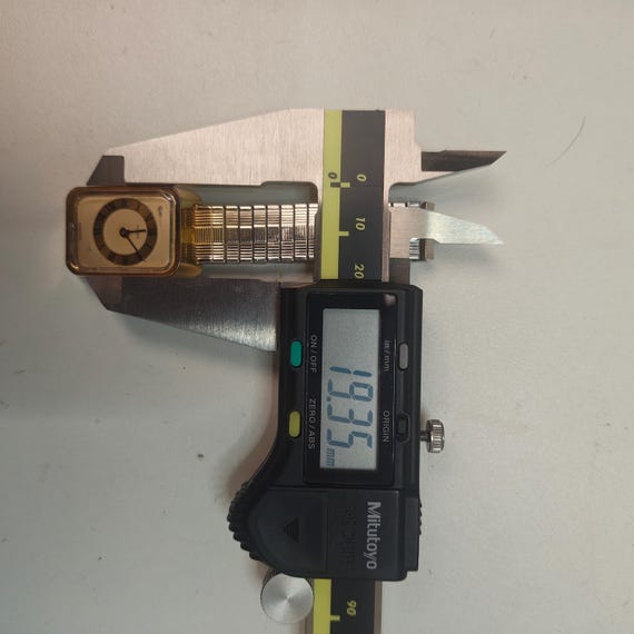 Vintage Timex Rectangular Quartz Watch Roman Nume… - image 13