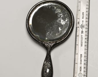 antiker Jugendstil Handspiegel, versilbert, Gravur “Lurma Pfeiffer”, Schnörkeldekor